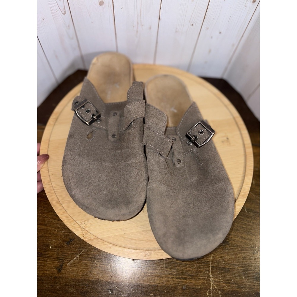 american eagle slip in clogs Buckle Size 7 Suede